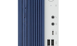 【写真】前面USB 3.0ポート&マイク端子&ヘッドフォン端子