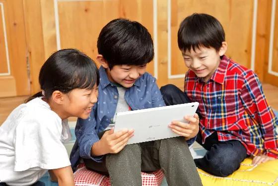 簡単に動画撮影、編集。みんなで楽しめる