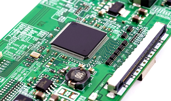 2｜CPUはCore i7以上を選ぶ