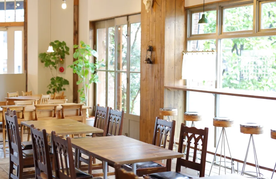 最大輝度 800nits で屋外でも見やすく作業がはかどる