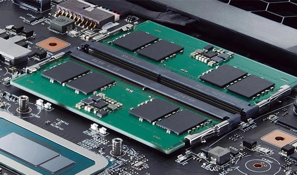 4｜ストレージ（SSD）の種類と容量をチェック