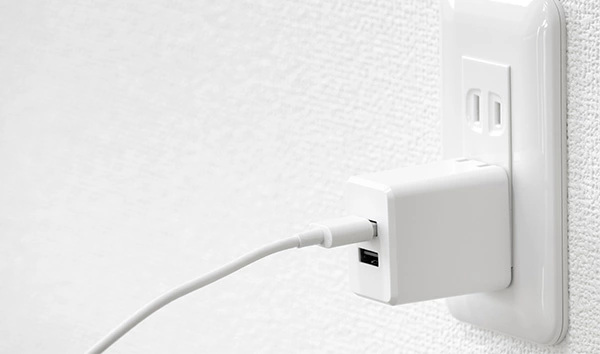 タブレットが充電できない原因②：電源・充電元