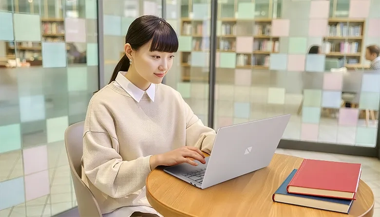 LAVIEクラブ | 2025年秋冬モデル LAVIE SOL｜NEC LAVIE公式サイト