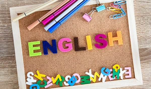英語でプロンプトを記載する