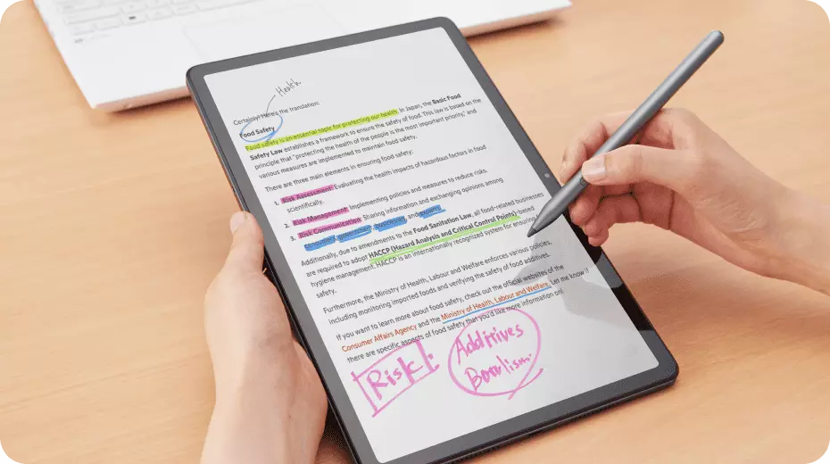 PDFに直接書き込みしている写真